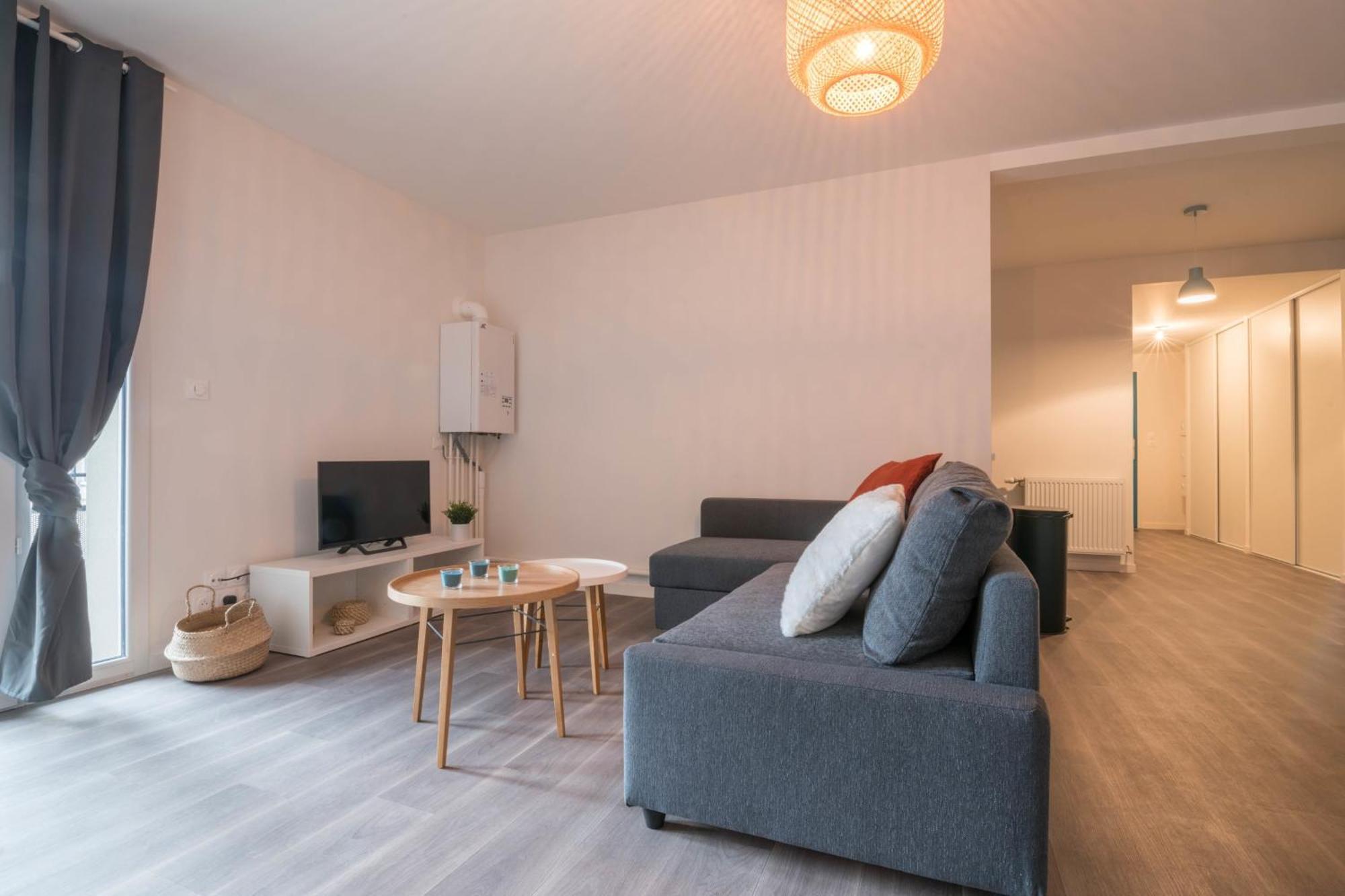 Apartament Melanie - T2 Proche Gare Le Mans Zewnętrze zdjęcie