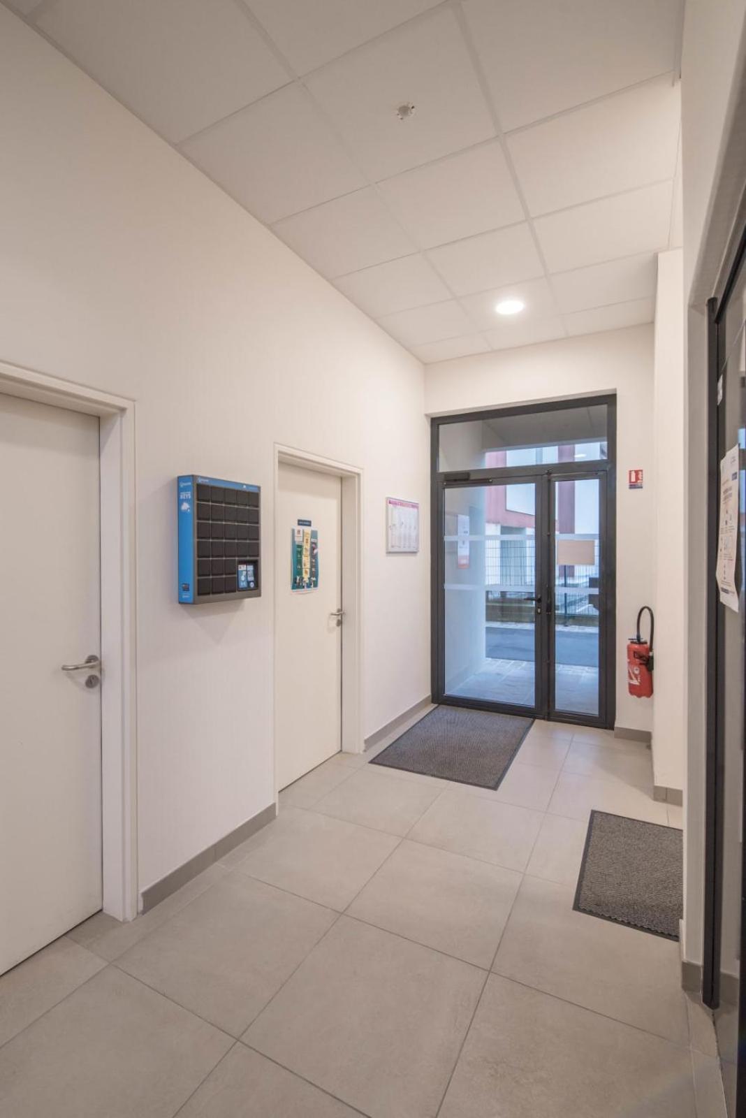 Apartament Melanie - T2 Proche Gare Le Mans Zewnętrze zdjęcie
